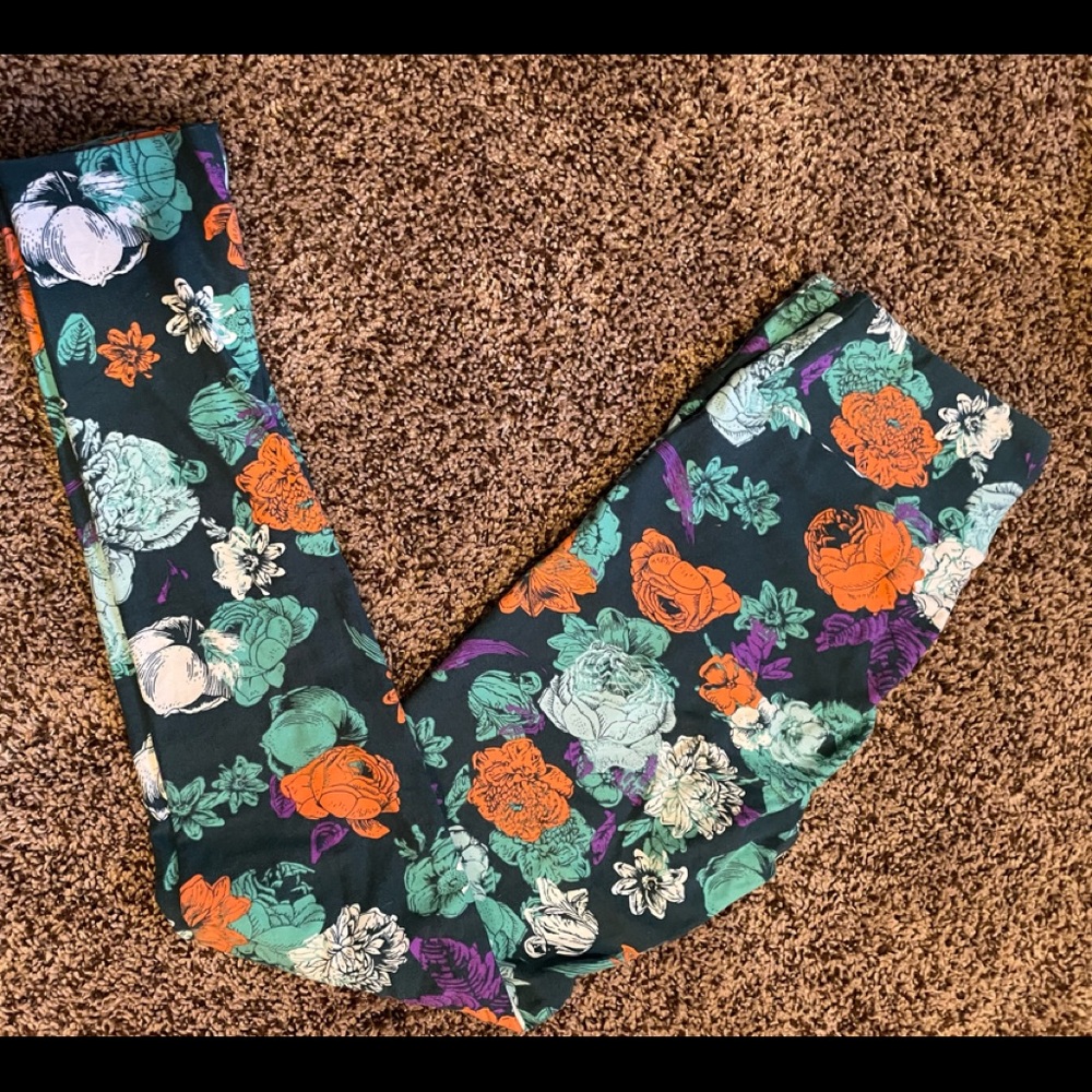 LuLaRoe Soft Leggings